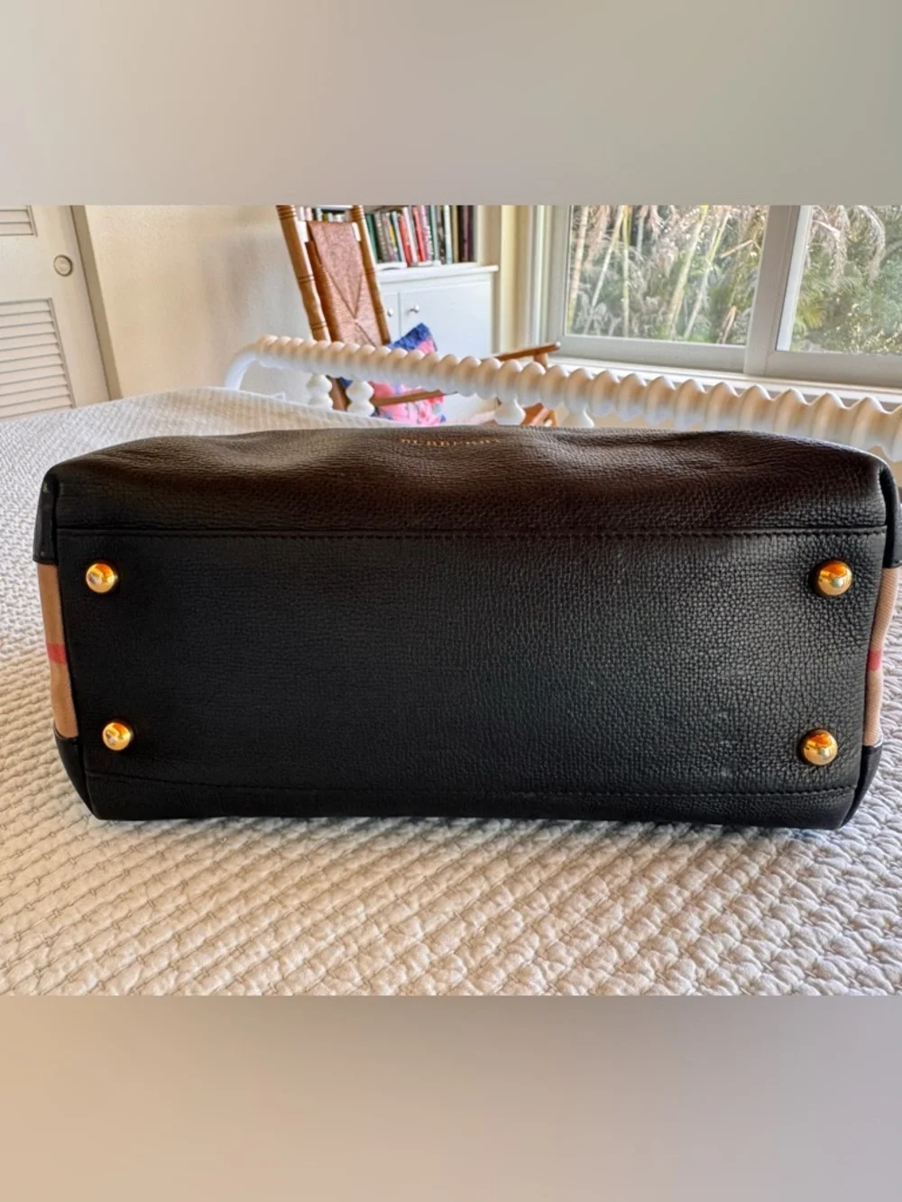 AUTHENTIC Burberry Welburn Check Tote! - Picture 5 of 11